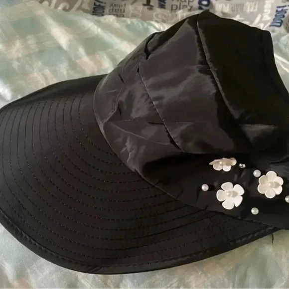 Visor Hat Floral Design - Picture 2 of 3